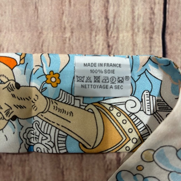 Hermès Twilly Silk Skinny Scarf Blue & Cream Cloud Print - Picture 2 of 4